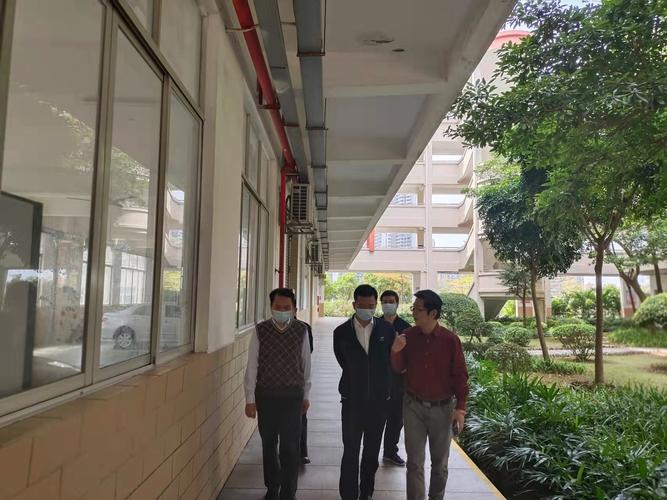 市教育局吳權偉副書記向督導組介紹了珠海市職業教育發展規劃及珠海